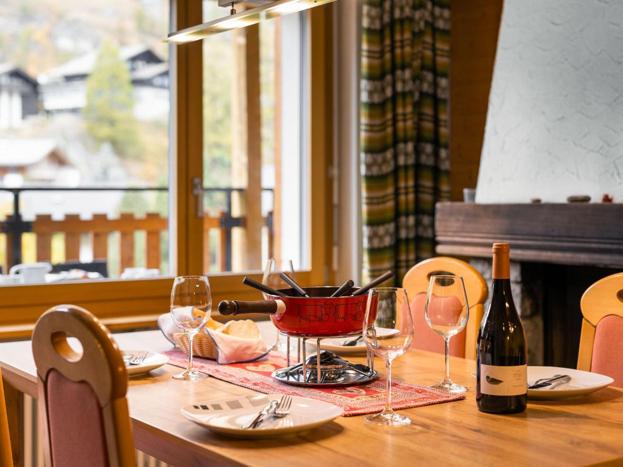 Apartment Silence-1 By Interhome Zermatt Esterno foto